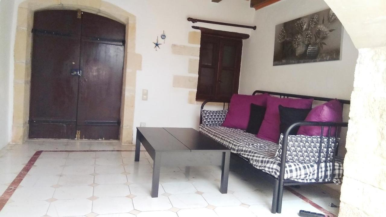 הוילה העיירה רתימנו Atrium House מראה חיצוני תמונה